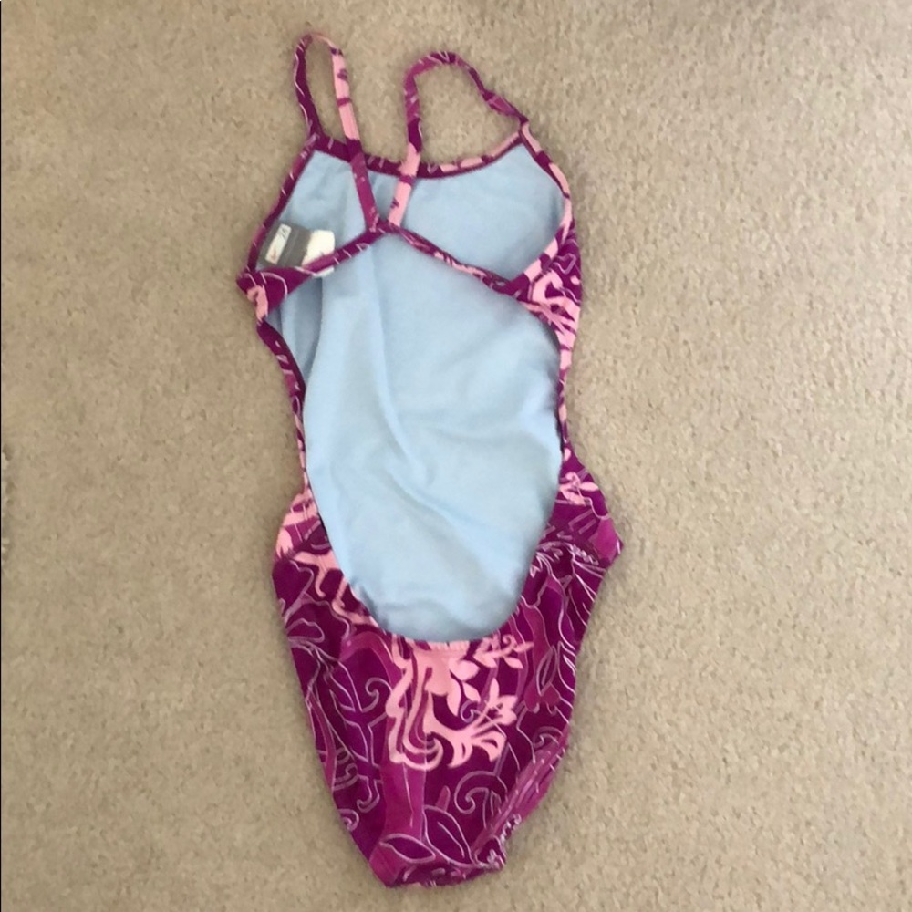 NEVER WORN Nike Bathing suit - Picture 2 of 2